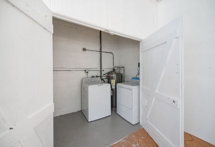 膳宿费 Luxury Pool House Canal Side