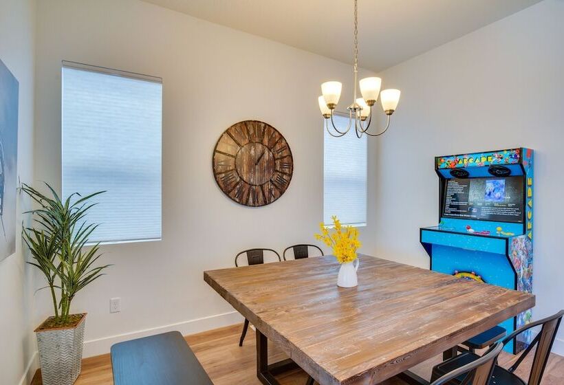 Pet Friendly Utah Abode Fireplace, Patio & Grill