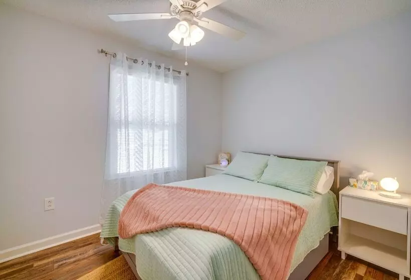 Pet Friendly Villas Vacation Rental: Walk To Bay