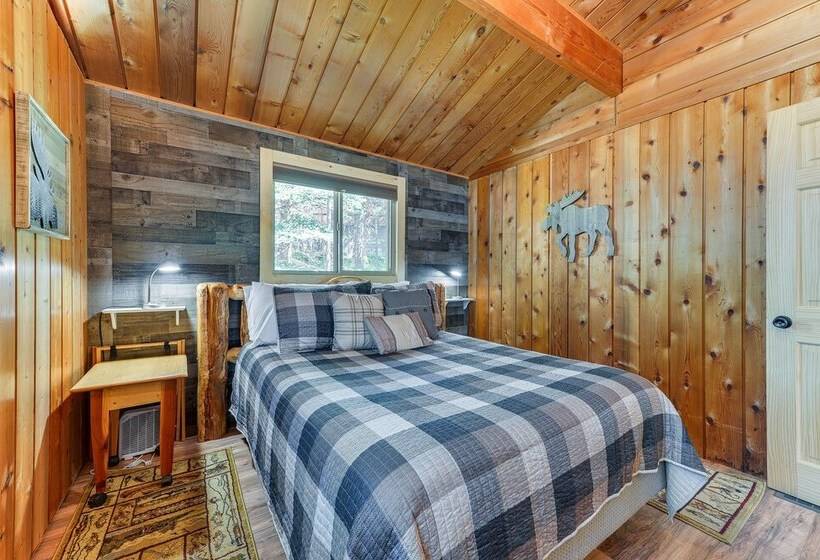 Rustic Idaho Retreat W/ Deck, Grill & Chiminea!