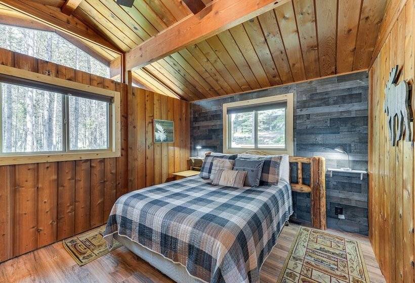 Rustic Idaho Retreat W/ Deck, Grill & Chiminea!