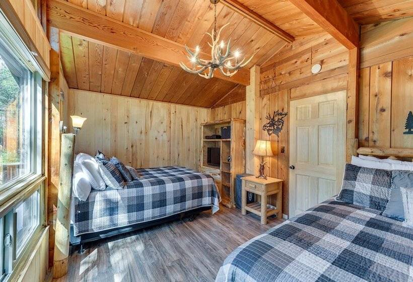 Rustic Idaho Retreat W/ Deck, Grill & Chiminea!