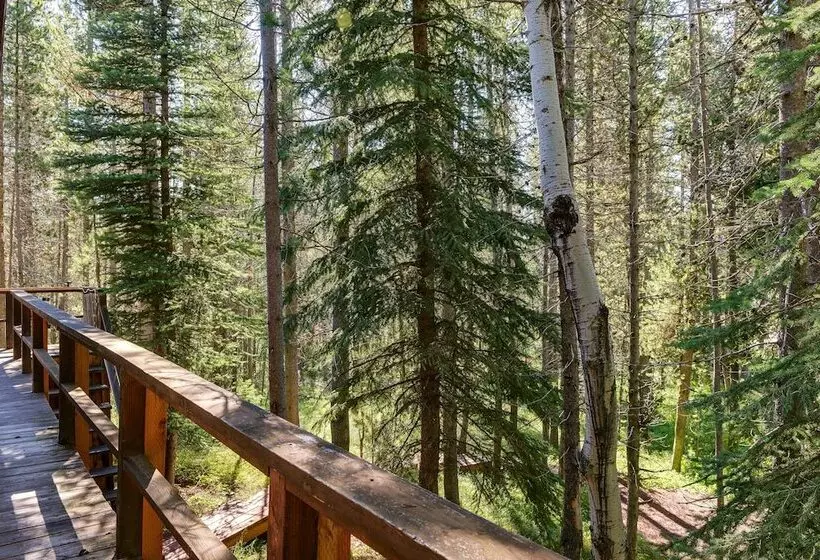 Rustic Idaho Retreat W/ Deck, Grill & Chiminea!