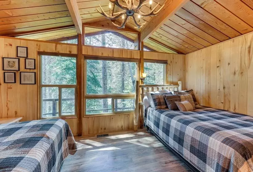 Rustic Idaho Retreat W/ Deck, Grill & Chiminea!