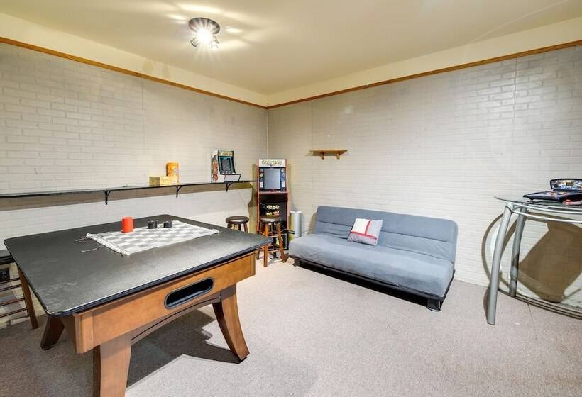 Sevierville Cabin W/ Hot Tub & Mountain View Deck