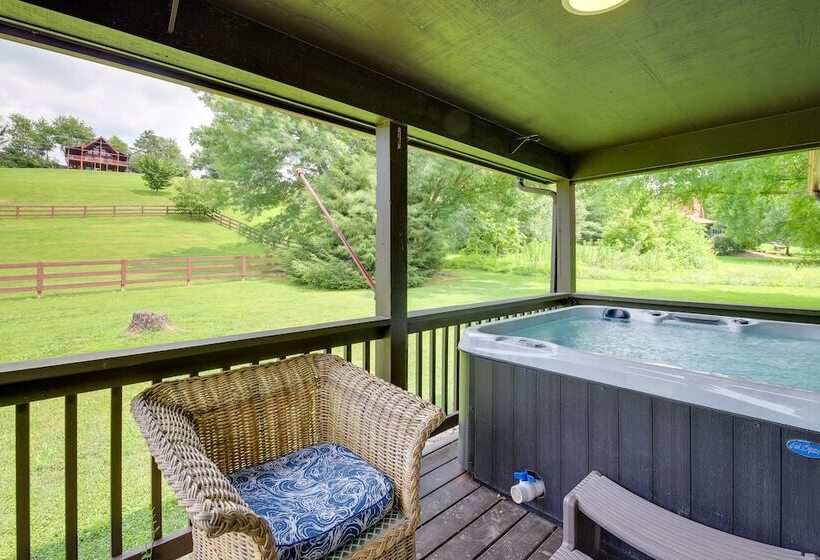 Sevierville Cabin W/ Private Hot Tub & Fire Pit