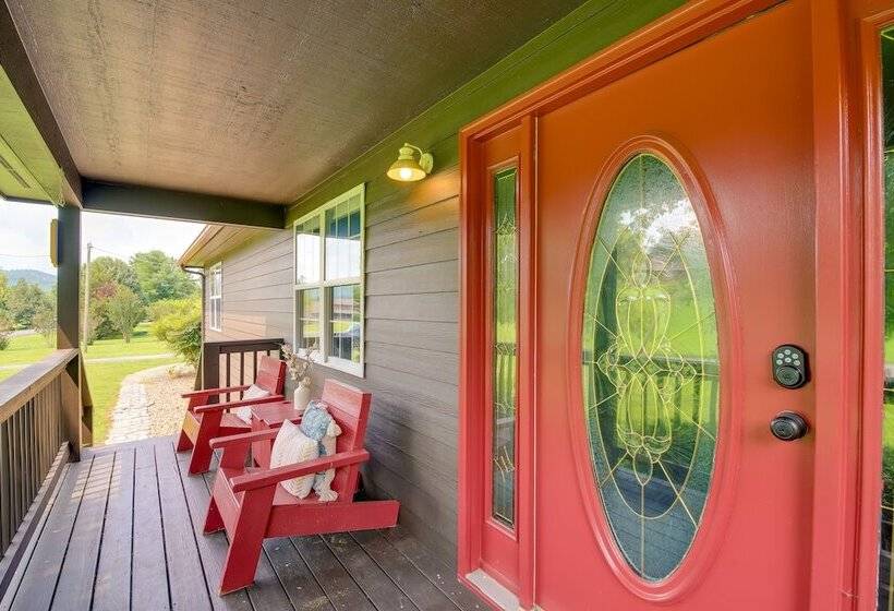 Sevierville Cabin W/ Private Hot Tub & Fire Pit