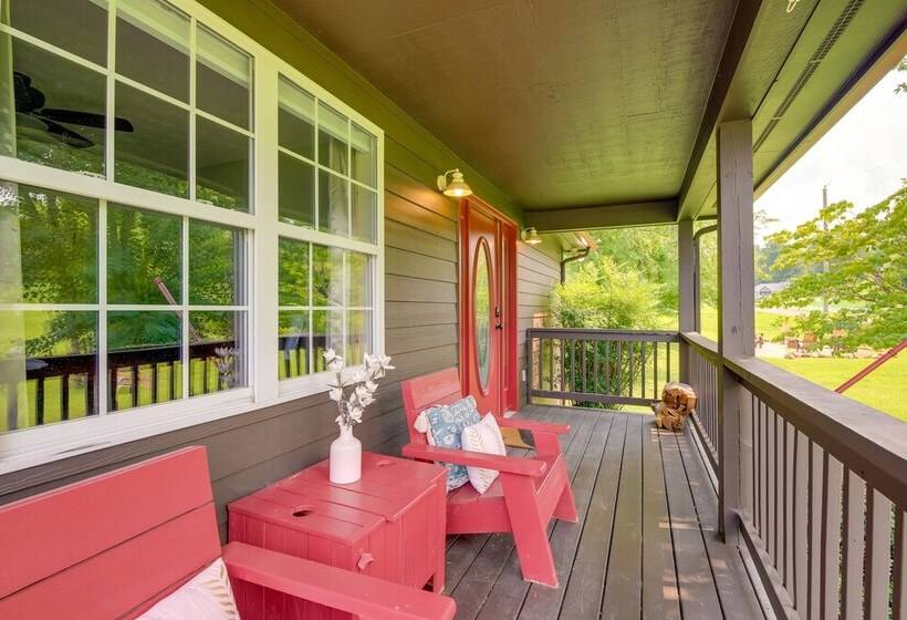 Sevierville Cabin W/ Private Hot Tub & Fire Pit