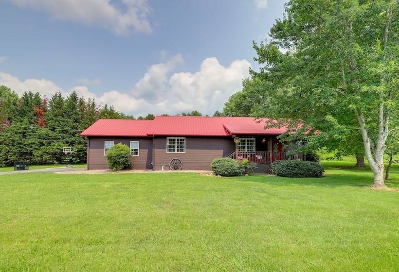 Sevierville Cabin W/ Private Hot Tub & Fire Pit