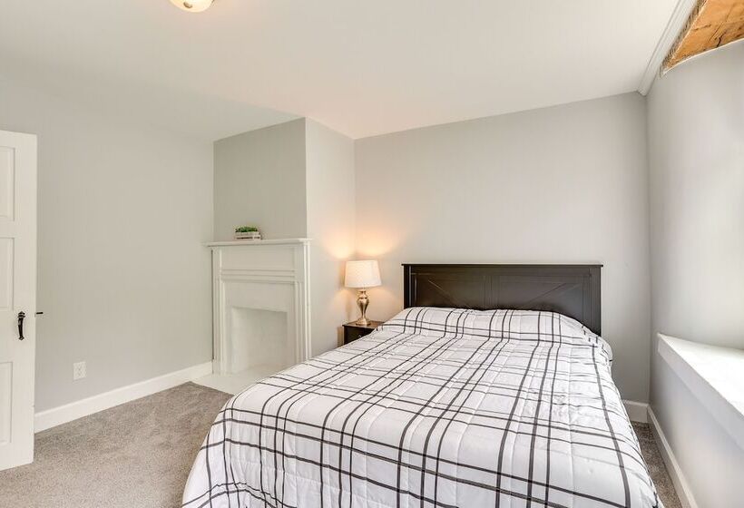 Spacious Country Home In Coatesville On Old Ranch!