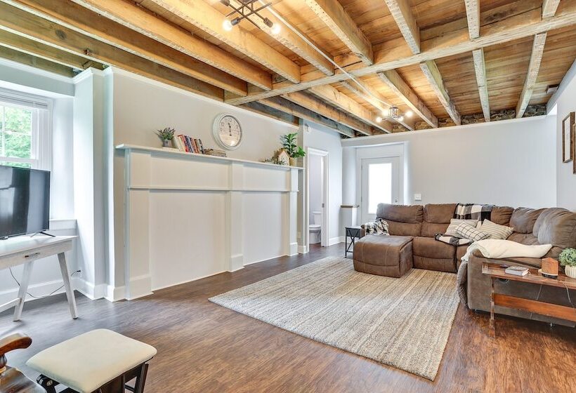 Spacious Country Home In Coatesville On Old Ranch!