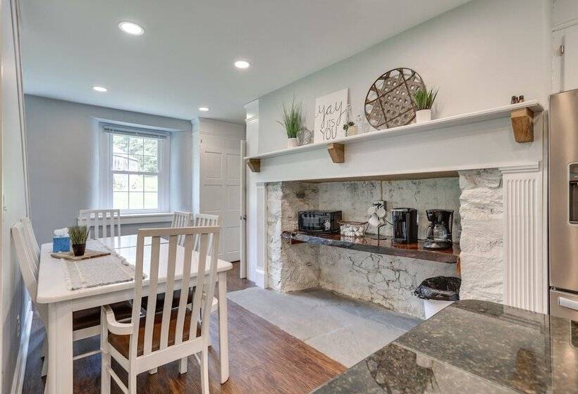 Spacious Country Home In Coatesville On Old Ranch!