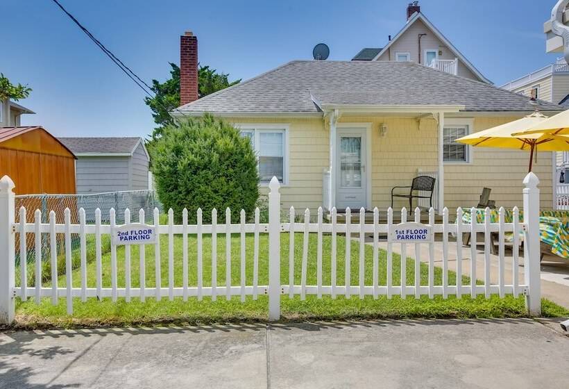 Spacious Jersey Shore Getaway: Walk To Beach!