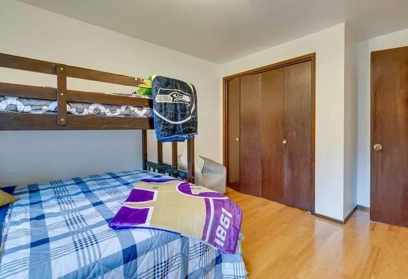 Expansive Lake Forest Park Home W/ Private Deck!