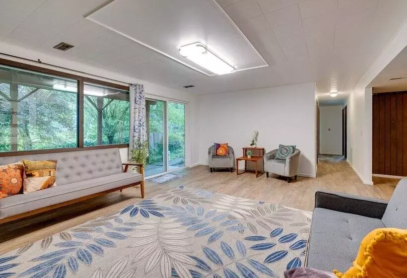 Expansive Lake Forest Park Home W/ Private Deck!