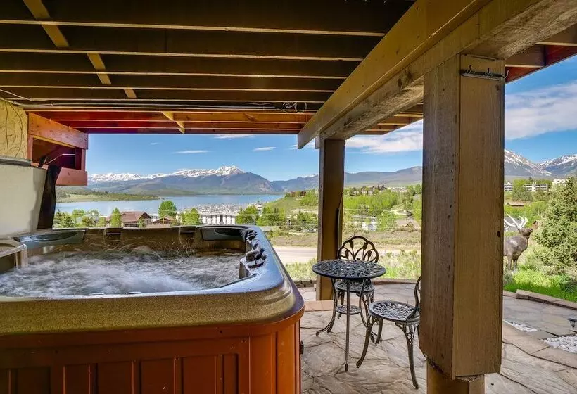 Hot Tub Relaxation: Luxe Summit Gem W/ Mtn Views