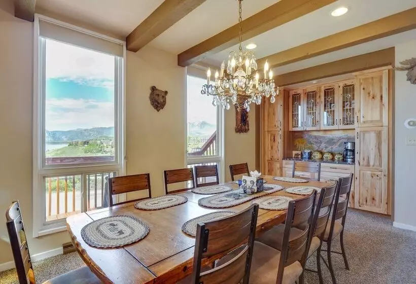 Hot Tub Relaxation: Luxe Summit Gem W/ Mtn Views