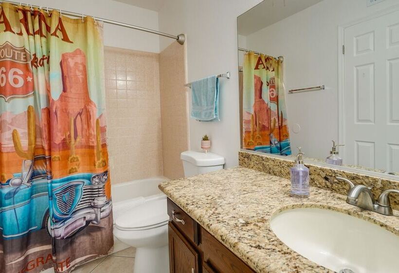 Sun Lakes Home In Retirement Community W/ 3 Pools