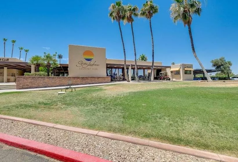 Sun Lakes Home In Retirement Community W/ 3 Pools