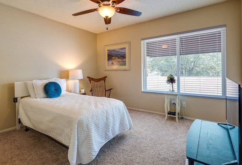 Sun Lakes Home In Retirement Community W/ 3 Pools