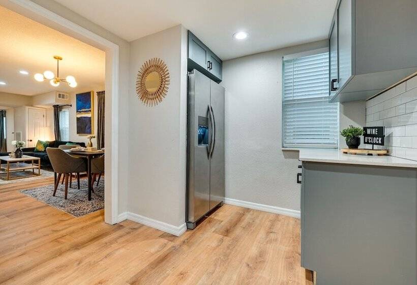 Wfh Friendly Tampa Home Rental: 2 Mi To Downtown!