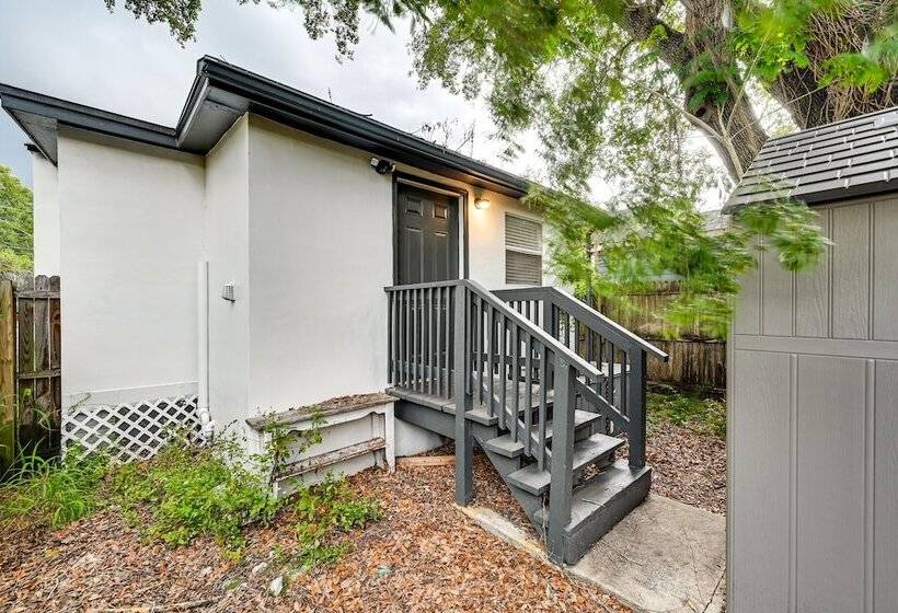 Wfh Friendly Tampa Home Rental: 2 Mi To Downtown!
