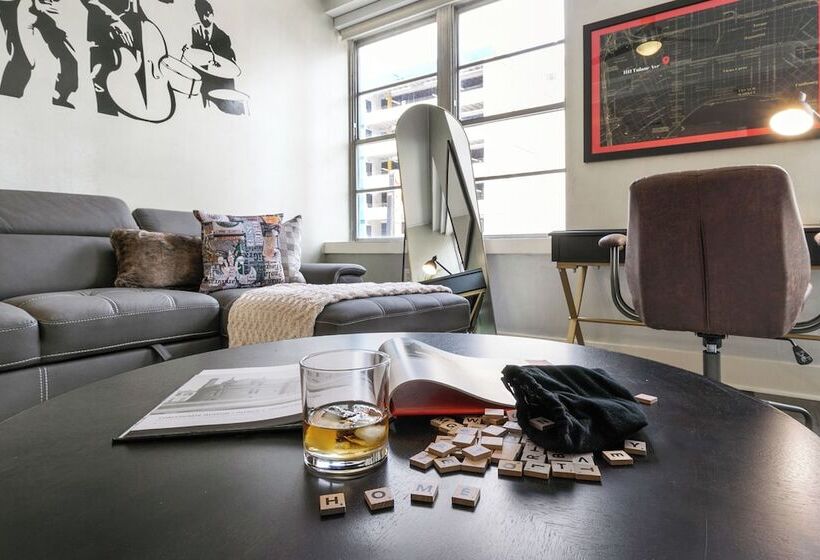 1br Condo In Vibrant New Orleans