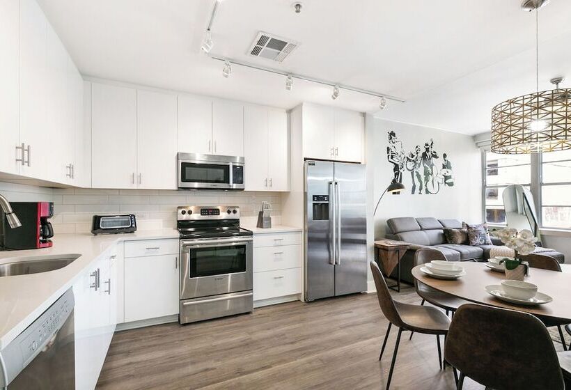 1br Condo In Vibrant New Orleans