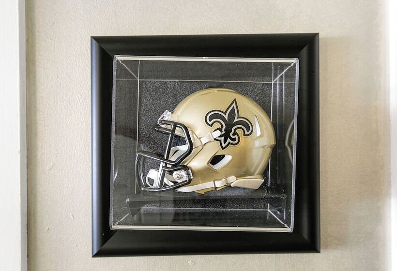 1br Condo In Vibrant New Orleans