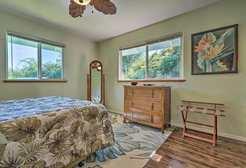 Big Island Paradise  Hawaiian Retreat W/ Patio!