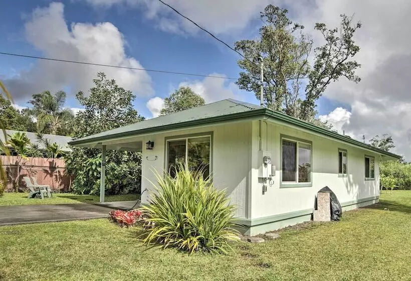 Big Island Paradise  Hawaiian Retreat W/ Patio!