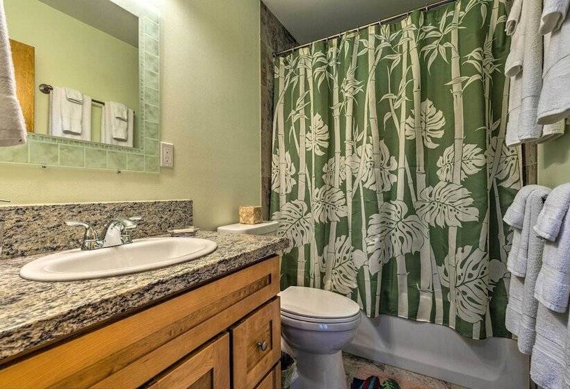 Big Island Paradise Hawaiian Retreat W/ Patio!