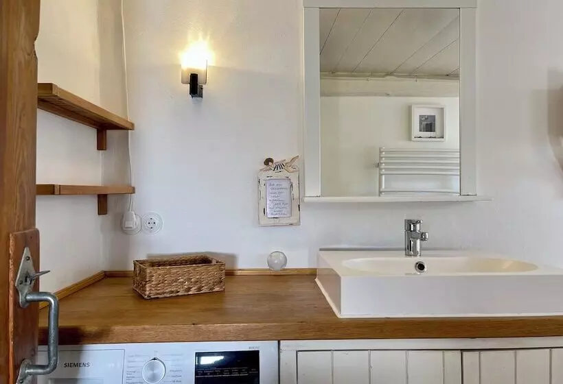 Friesenkate Am Seedeich