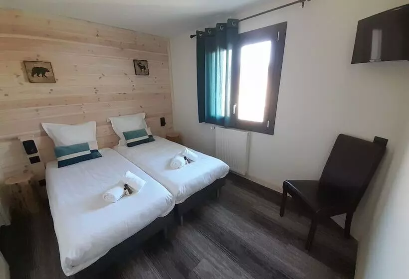 Hostelli Chalet Sainte Anne