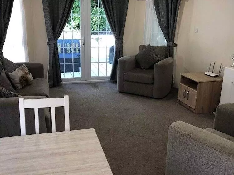 ホテル Charming 3 Bed Carven In Hastings
