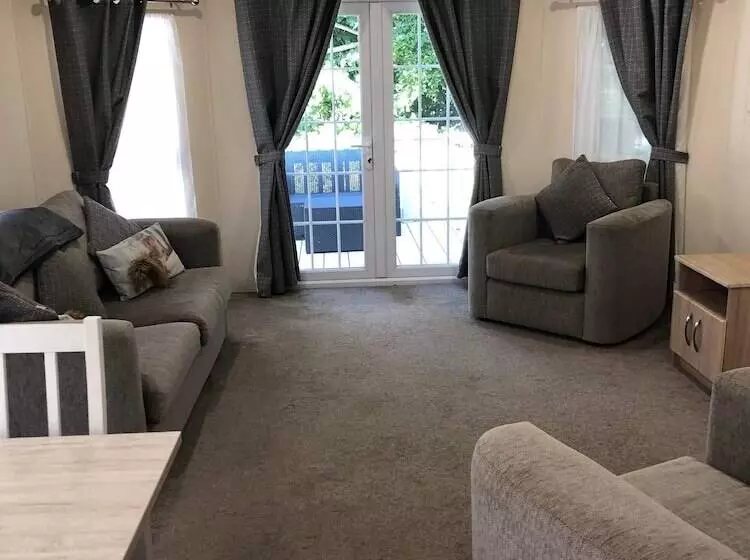 ホテル Charming 3 Bed Carven In Hastings