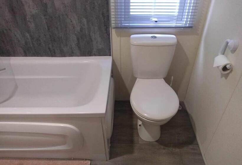 בית מלון כפרי Charming 3 Bed Carven In Hastings