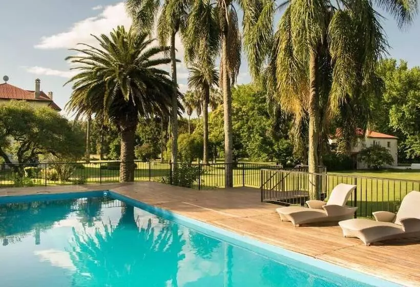 Hotelli Estancia San Pablo