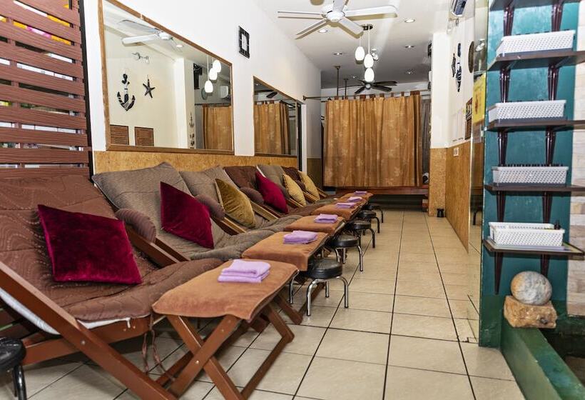 ホテル Greenhouse Samui Apartments