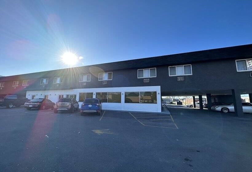 Отель Imperial Suites