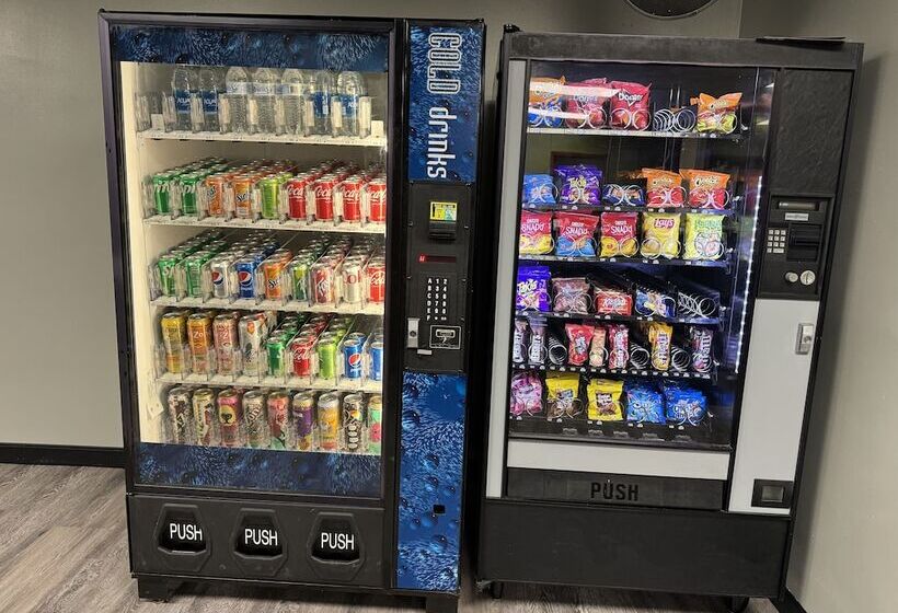 Отель Imperial Suites