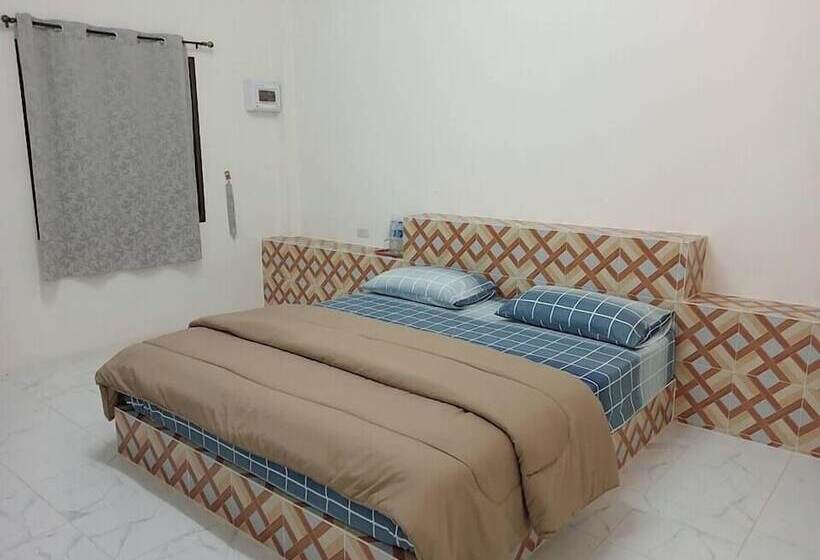 בית מלון כפרי Pueng Luang Resort