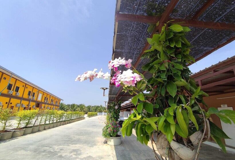 בית מלון כפרי Pueng Luang Resort