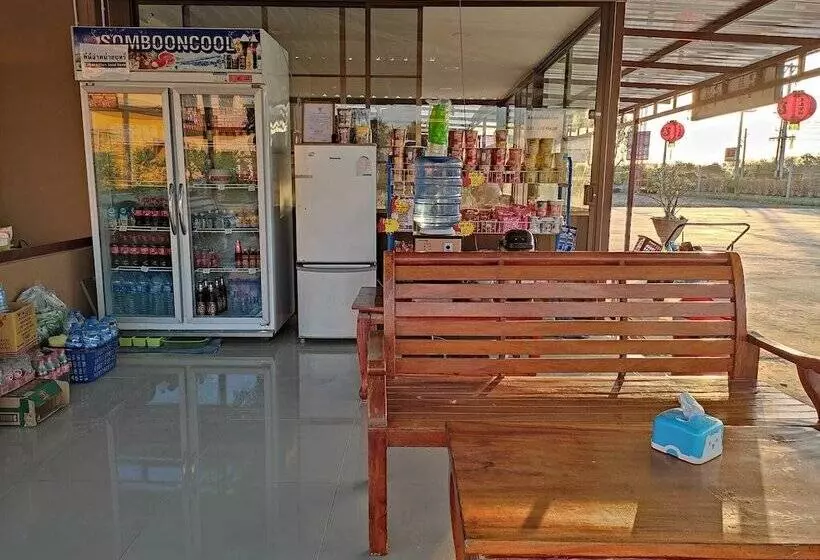 Hotelli Pueng Luang Resort