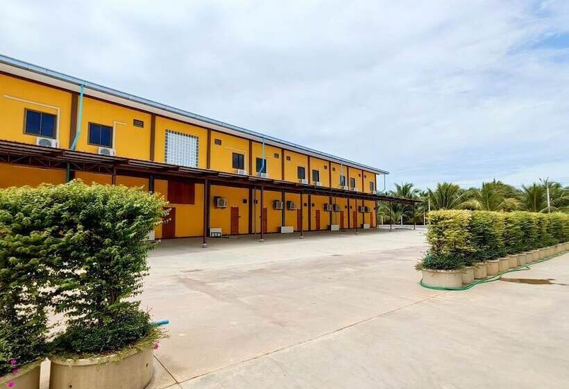 בית מלון כפרי Pueng Luang Resort