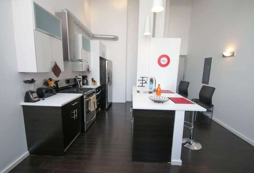 Отель Renaissance Properties   728 Market Street