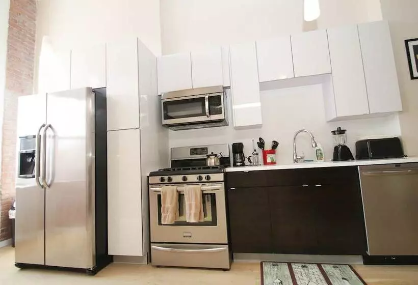 هتل Renaissance Properties   728 Market Street