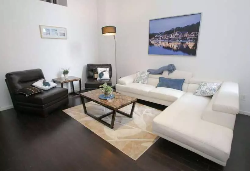 هتل Renaissance Properties   728 Market Street