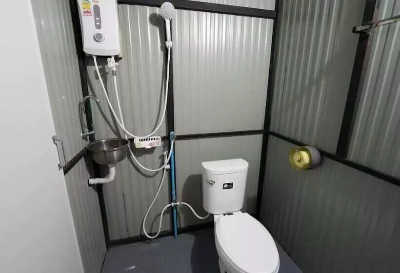 Hotelli Yellowstone Cheewa View Khao Kho