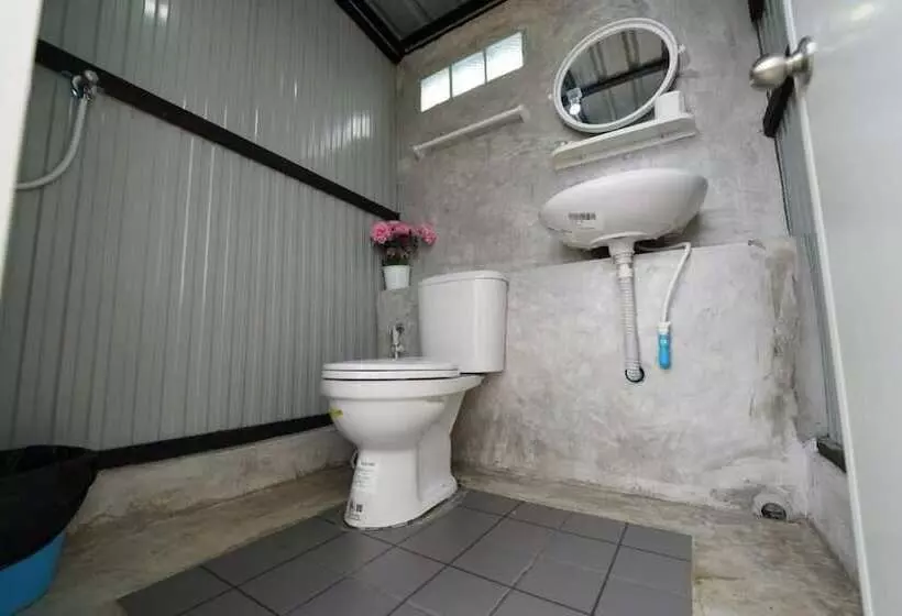 Hotelli Yellowstone Cheewa View Khao Kho